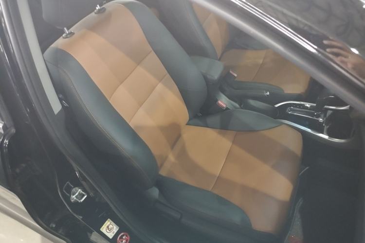 Used Honda Crider 2016 1.8L CVT Luxury Edition Right Front Seat