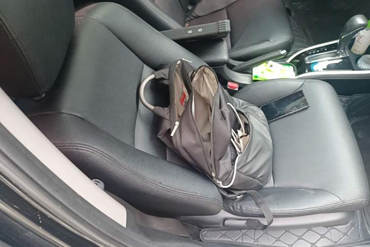 Used Honda Crider 2016 1.8L CVT Luxury Edition Right Front Seat