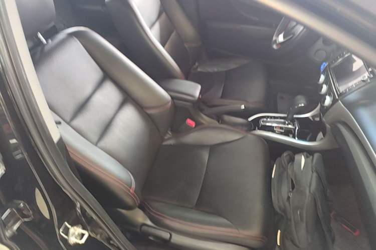Used Honda Crider 2016 1.8L CVT Comfort Version Right Front Seat