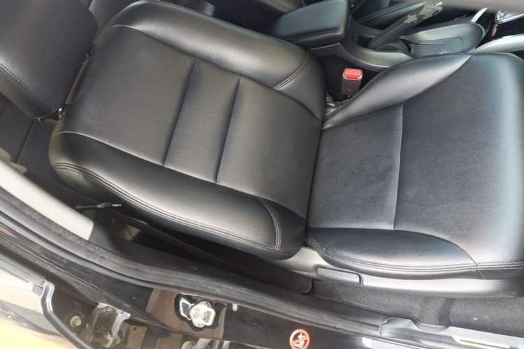 Used Honda Crider 2016 1.8L CVT Comfort Version Right Front Seat