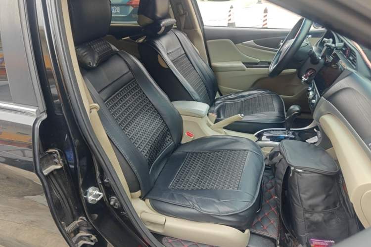 Used Honda Crider 2016 1.8L CVT Comfort Version Right Front Seat