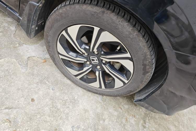 Used Honda Crider 2016 1.8L CVT Luxury Edition Right Front Wheel Hub