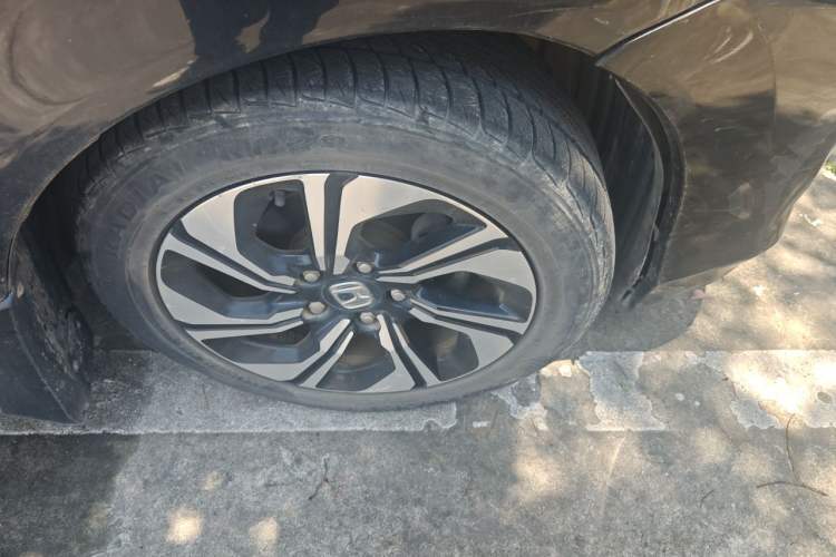 Used Honda Crider 2016 1.8L CVT Luxury Edition Right Front Wheel Hub