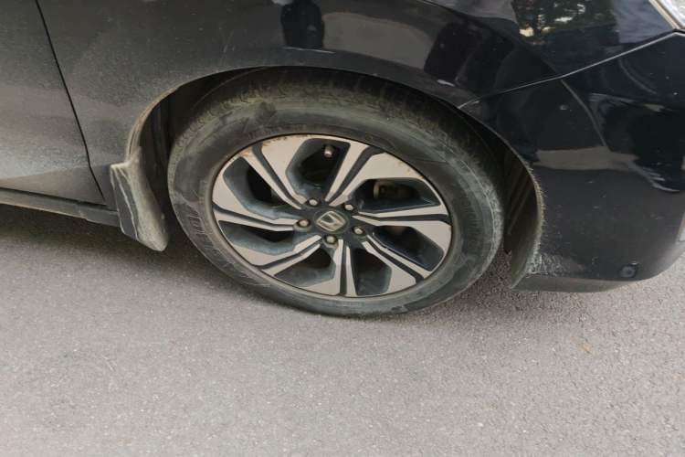 Used Honda Crider 2016 1.8L CVT Luxury Edition Right Front Wheel Hub