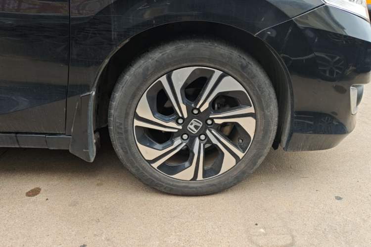 Used Honda Crider 2016 1.8L CVT Luxury Edition Right Front Wheel Hub