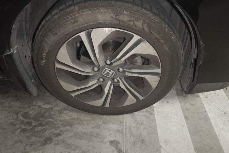 Used Honda Crider 2016 1.8L CVT Luxury Edition Right Front Wheel Hub