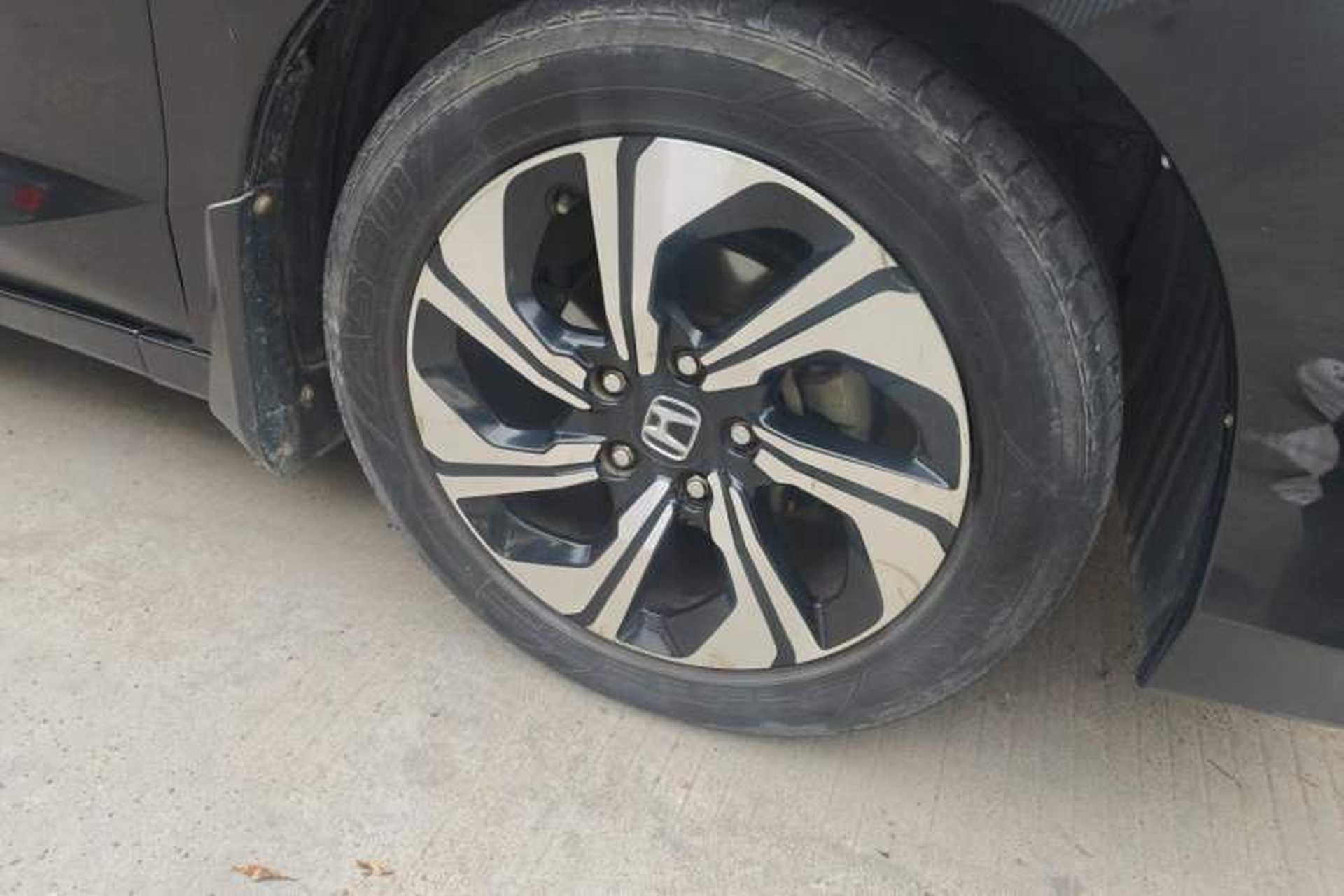 Used Honda Crider 2016 1.8L CVT Comfort Version Right Front Wheel Hub