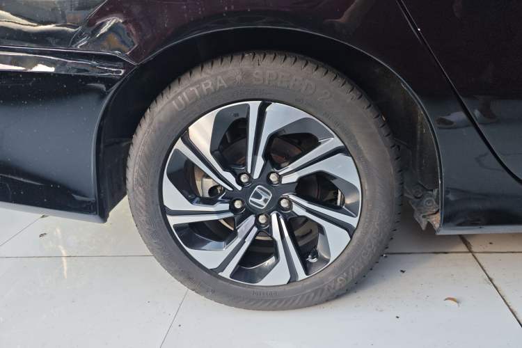 Used Honda Crider 2016 1.8L CVT Luxury Edition Right Rear Wheel Hub
