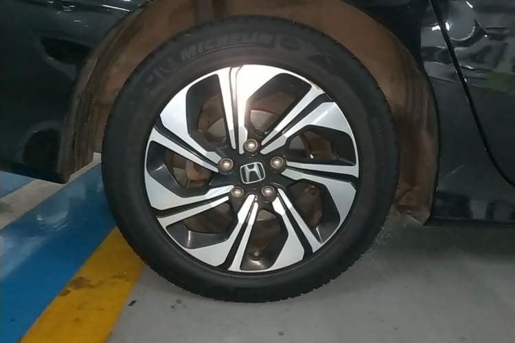 Used Honda Crider 2016 1.8L CVT Luxury Edition Right Rear Wheel Hub