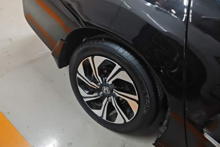 Used Honda Crider 2016 1.8L CVT Comfort Version Right Rear Wheel Hub