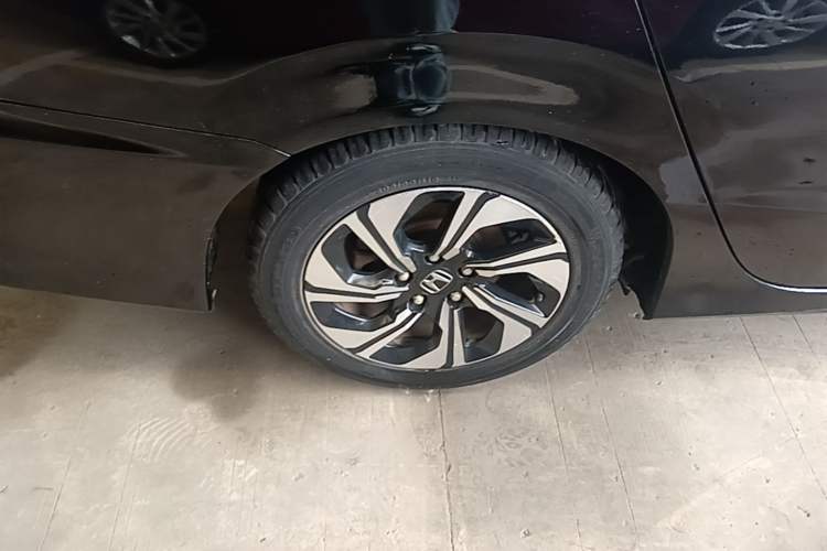 Used Honda Crider 2016 1.8L CVT Luxury Edition Right Rear Wheel Hub