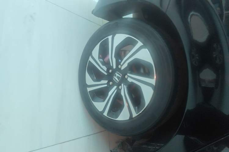 Used Honda Crider 2016 1.8L CVT Comfort Version Right Rear Wheel Hub