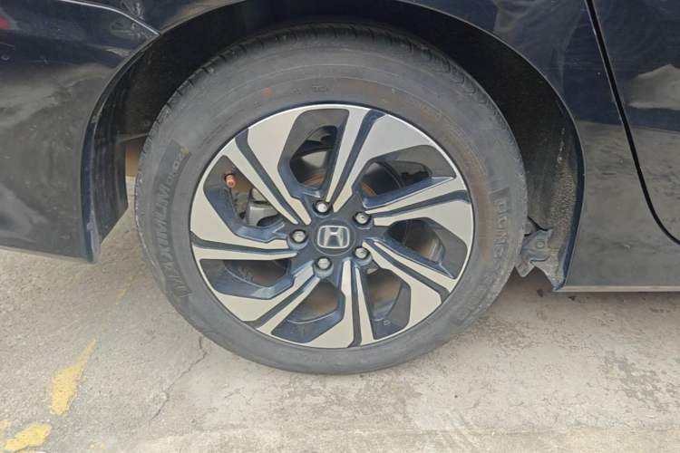 Used Honda Crider 2016 1.8L CVT Comfort Version Right Rear Wheel Hub