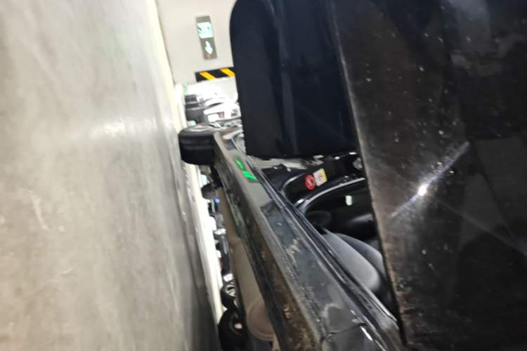 Used Honda Crider 2016 1.8L CVT Luxury Edition Right Side Sill