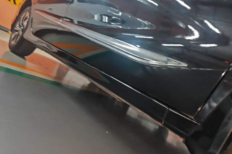 Used Honda Crider 2016 1.8L CVT Comfort Version Right Side Sill