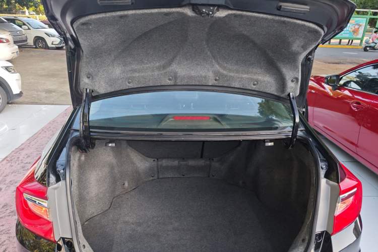 Used Honda Crider 2016 1.8L CVT Luxury Edition Trunk