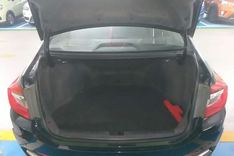Used Honda Crider 2016 1.8L CVT Luxury Edition Trunk