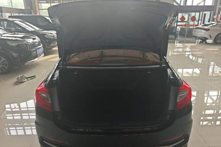 Used Honda Crider 2016 1.8L CVT Luxury Edition Trunk