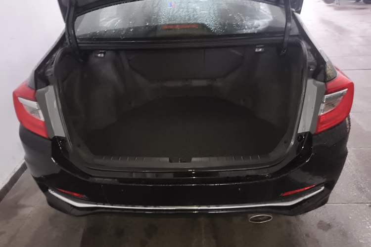 Used Honda Crider 2016 1.8L CVT Luxury Edition Trunk