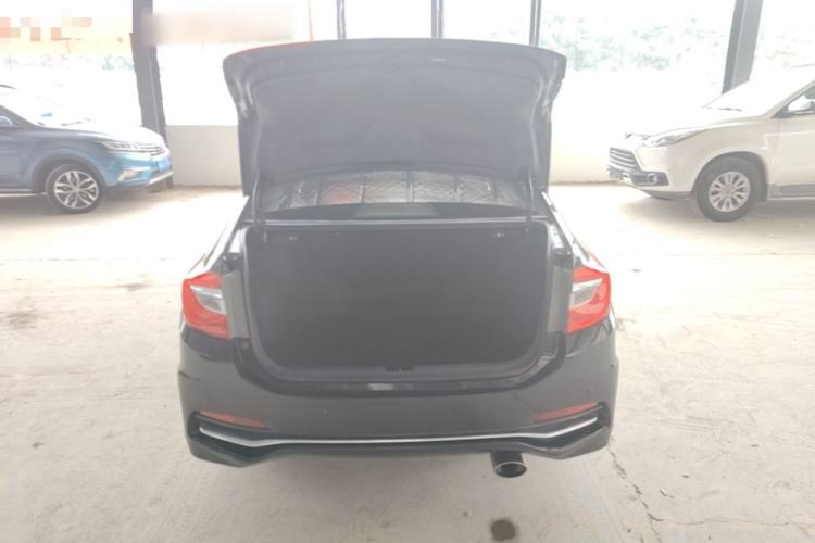 Used Honda Crider 2016 1.8L CVT Leading Edition Trunk
