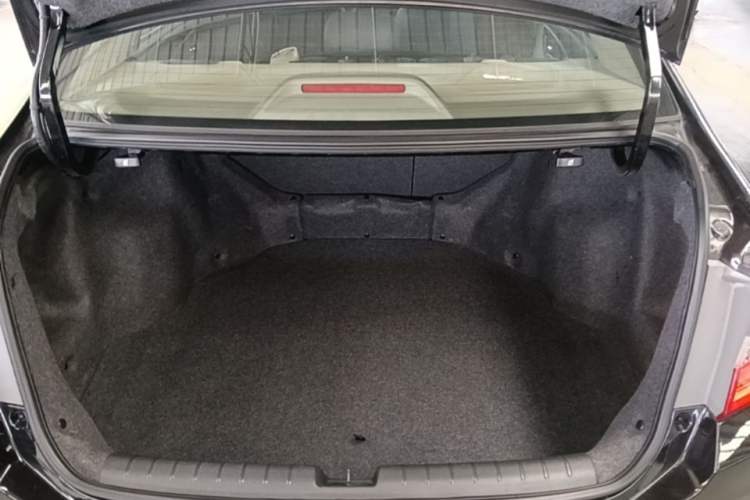 Used Honda Crider 2016 1.8L CVT Comfort Version Trunk