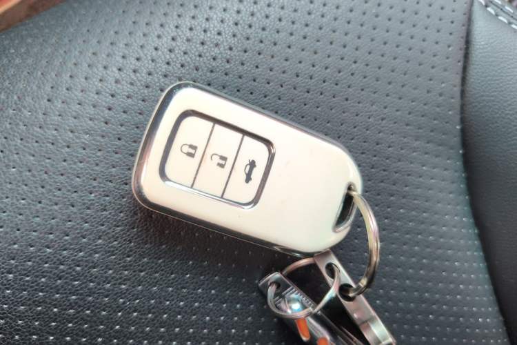 Used Honda Crider 2016 1.8L CVT Luxury Edition Vehicle Key