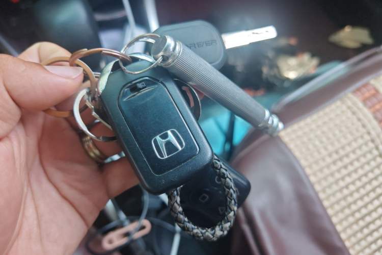 Used Honda Crider 2016 1.8L CVT Luxury Edition Vehicle Key