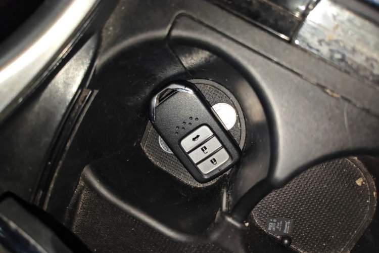 Used Honda Crider 2016 1.8L CVT Luxury Edition Vehicle Key