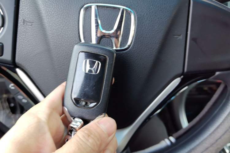 Used Honda Crider 2016 1.8L CVT Luxury Edition Vehicle Key