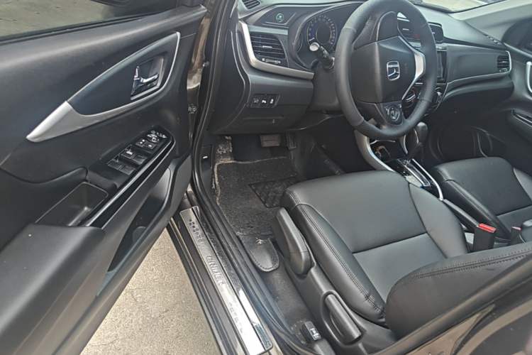 Used Honda Crider 2016 1.8L CVT Luxury Edition Driver Seat
