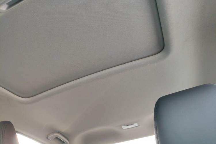 Used Honda Crider 2016 1.8L CVT Luxury Edition Headliner