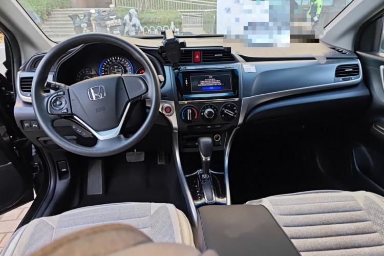 Used Honda Crider 2016 1.8L CVT Luxury Edition Interior 2