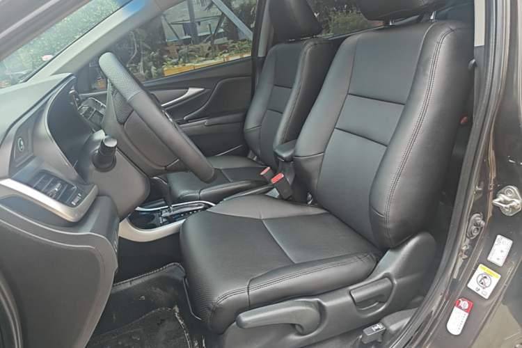 Used Honda Crider 2016 1.8L CVT Luxury Edition Left Front Seat