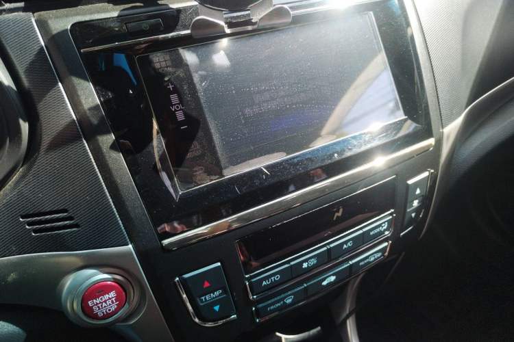Used Honda Crider 2016 1.8L CVT Leading Edition Audio And AC Panel