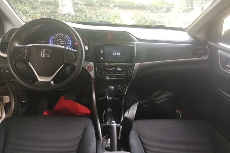 Used Honda Crider 2016 1.8L CVT Leading Edition Center Console