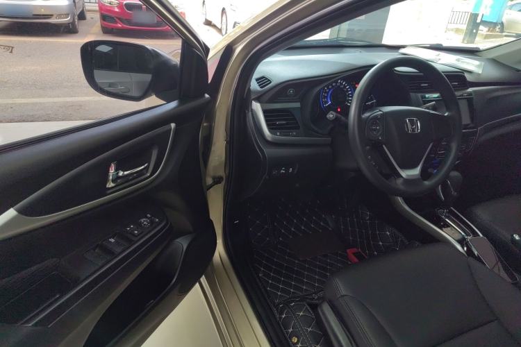 Used Honda Crider 2016 1.8L CVT Leading Edition Driver Seat