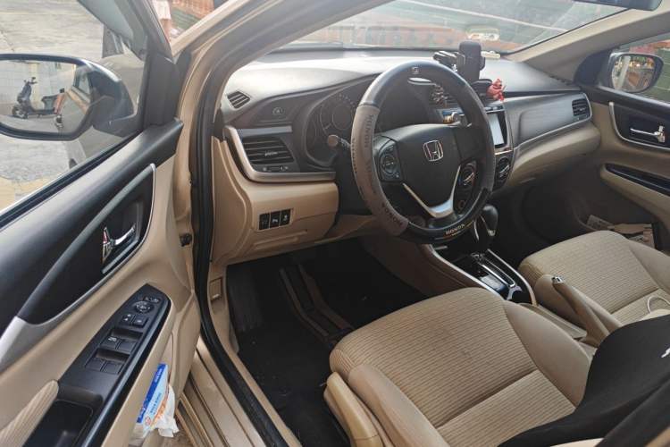 Used Honda Crider 2016 1.8L CVT Luxury Edition Driver Seat