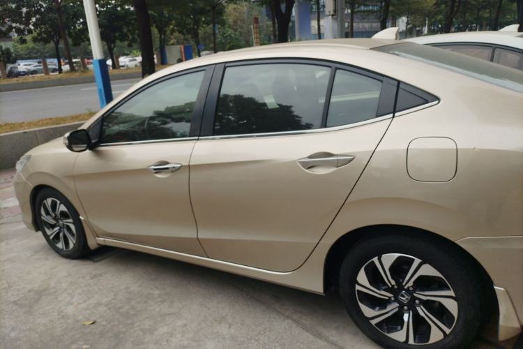 Used Honda Crider 2016 1.8L CVT Luxury Edition Exterior 3
