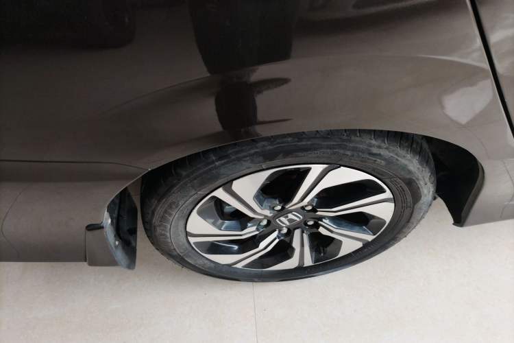 Used Honda Crider 2016 1.8L CVT Comfort Version Exterior 8