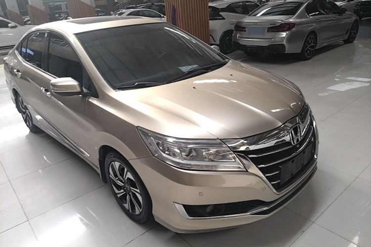 Used Honda Crider 2016 1.8L CVT Luxury Edition Front Right 45 Deg