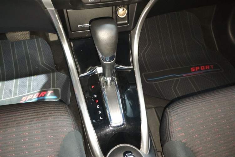Used Honda Crider 2016 1.8L CVT Luxury Edition Gear Lever