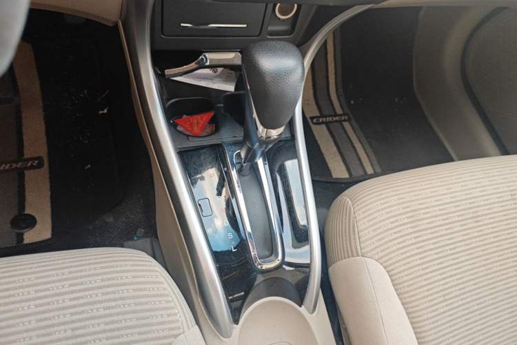 Used Honda Crider 2016 1.8L CVT Luxury Edition Gear Lever
