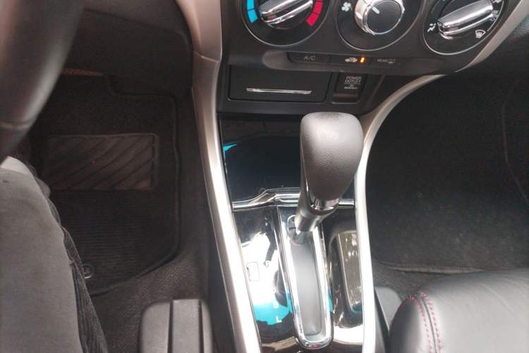 Used Honda Crider 2016 1.8L CVT Luxury Edition Gear Lever