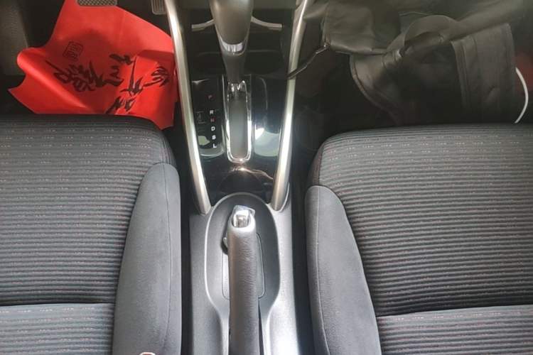 Used Honda Crider 2016 1.8L CVT Leading Edition Gear Lever