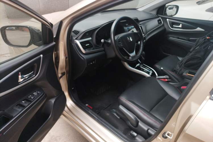 Used Honda Crider 2016 1.8L CVT Luxury Edition Interior 3
