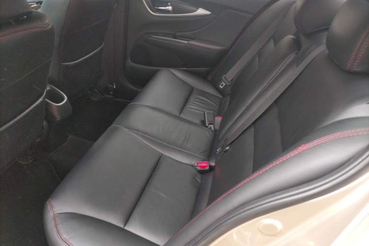 Used Honda Crider 2016 1.8L CVT Luxury Edition Interior 4