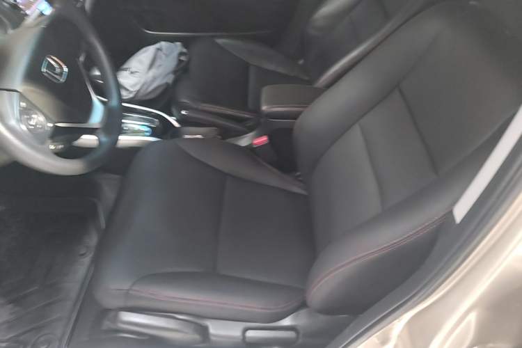 Used Honda Crider 2016 1.8L CVT Luxury Edition Left Front Seat