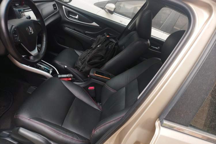 Used Honda Crider 2016 1.8L CVT Luxury Edition Left Front Seat
