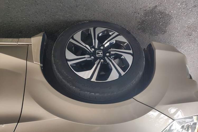 Used Honda Crider 2016 1.8L CVT Leading Edition Left Front Wheel Hub