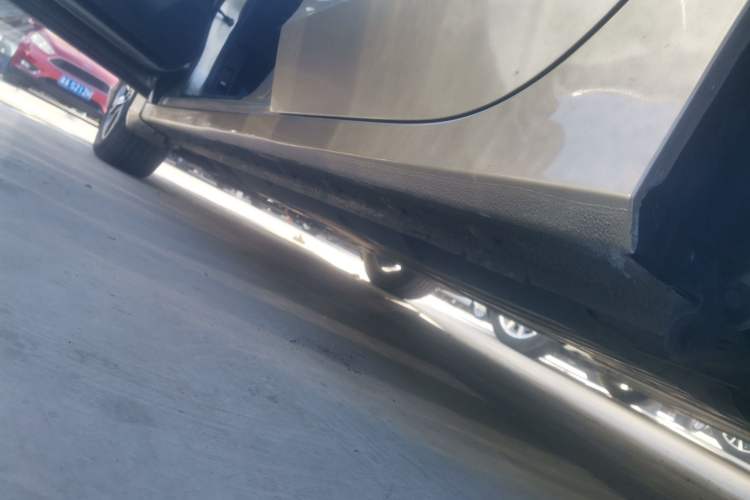 Used Honda Crider 2016 1.8L CVT Flagship Edition Left Side Sill